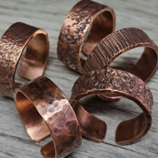 Kupferring handgeschmiedet mit TEXTUR • Vintage