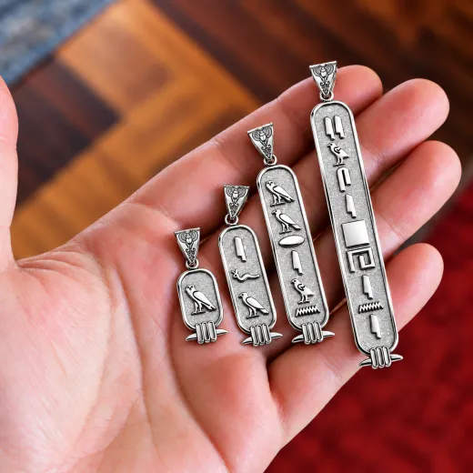Ägyptische Namenskartusche aus 925 Sterling Silber – personalisiert mit deinem Namen in Hieroglyphen
