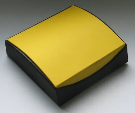 Schmuckschachten aus Karton schwarz/gelb 95x95x31mm