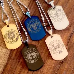 Anhänger Dog Tag Edelstahl mit Sternzeichen • Personalisierbar