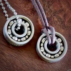 Anhänger Skateboard Kugellager aus Edelstahl • Personalisierbar