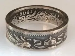 Edler Münzring gefertigt aus einer originalen 1 Mark Silbermünze des Deutschen Kaiserreichs, geprägt zwischen 1891 und 1916.