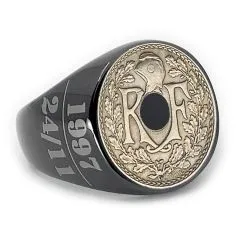 Münze: 5 Centimes Frankreich (Lochmünze) Prägejahr: 1917-1920 Motiv: Kranz aus Eichenzweigen, Freiheitsmütze und das Kürzel RF