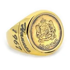 Das kunstvolle Staatswappen von Marokko als zentrales Design des Rings.