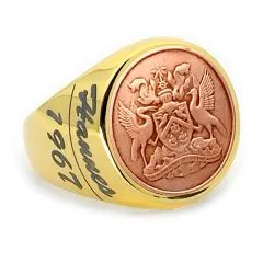 Karibischer Münzschmuck mit Geschichte – modern interpretiert und tragbar gemacht.