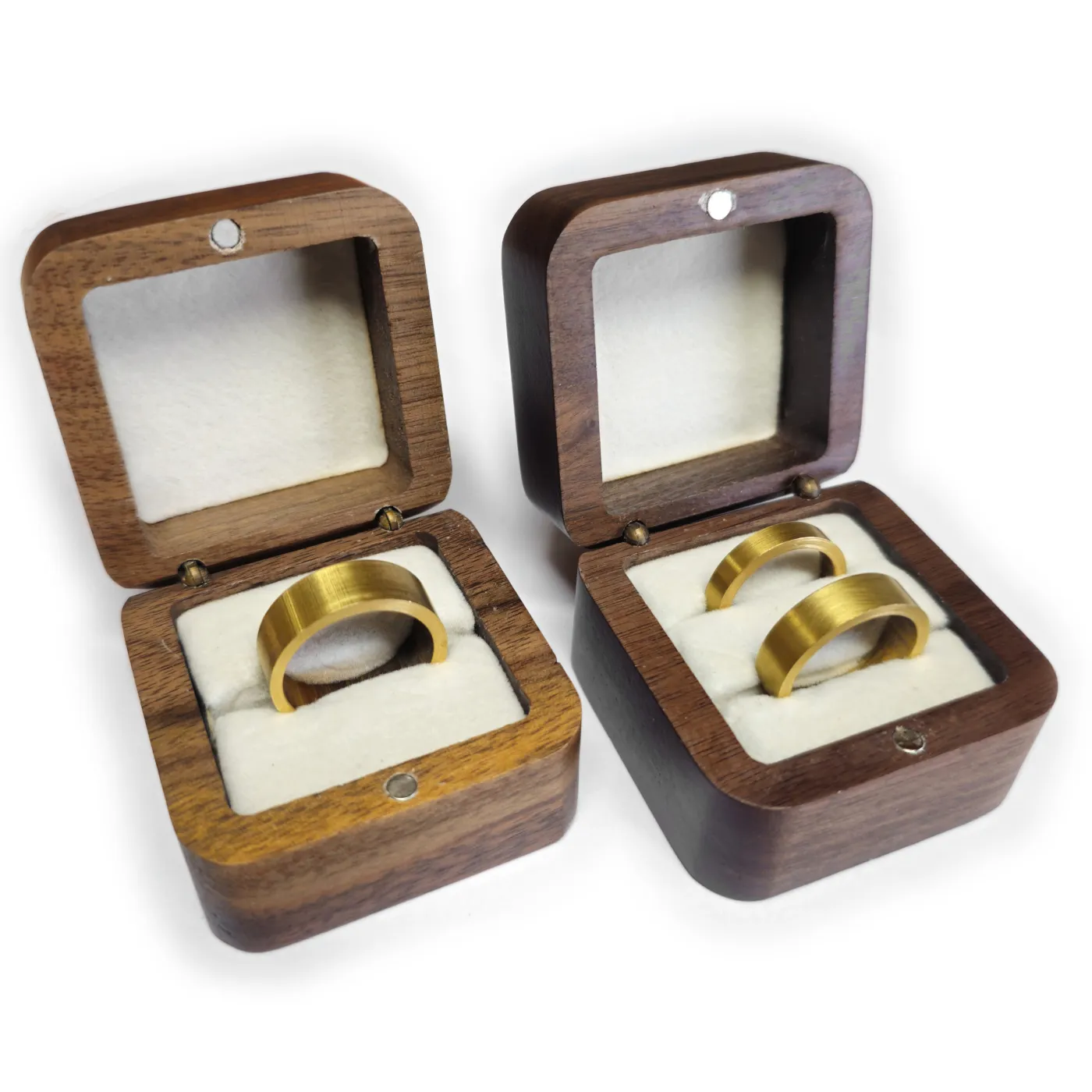 Edles Ringetui aus Holz für 1 oder 2 Ringe mit Klappdeckel, Magnetverschluss und schwarzer Einlage