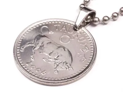 Anhänger Sternzeichen Stier Münze 10 Schilling Somaliland Ø 25 mm