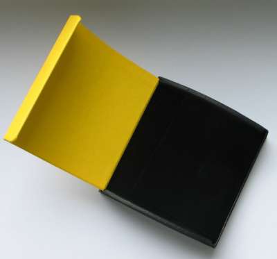 Schmuckschachten aus Karton schwarz/gelb, Außenmaß: 95 x 95 x 31mm